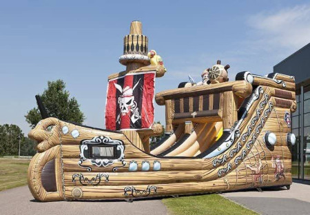 Te huur Mega piratenschip  prijs op aanvraag 