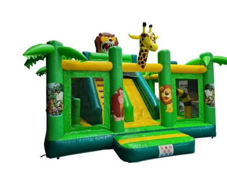 Te huur mega jungle slide 175 euro per dag Afmetingen 6,5 6,5 m